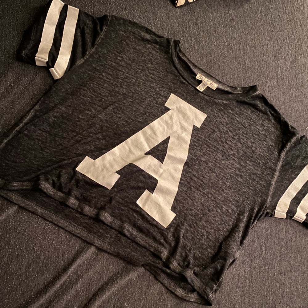 Aeropostale crop top. Pretty little liars edition